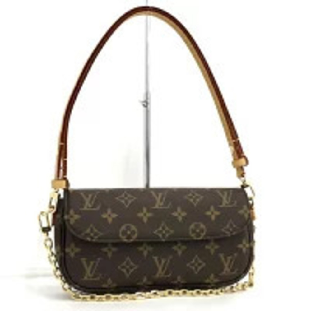 LOUIS VUITTON Wallet on Chain Ivy Shoulder Bag Monogram